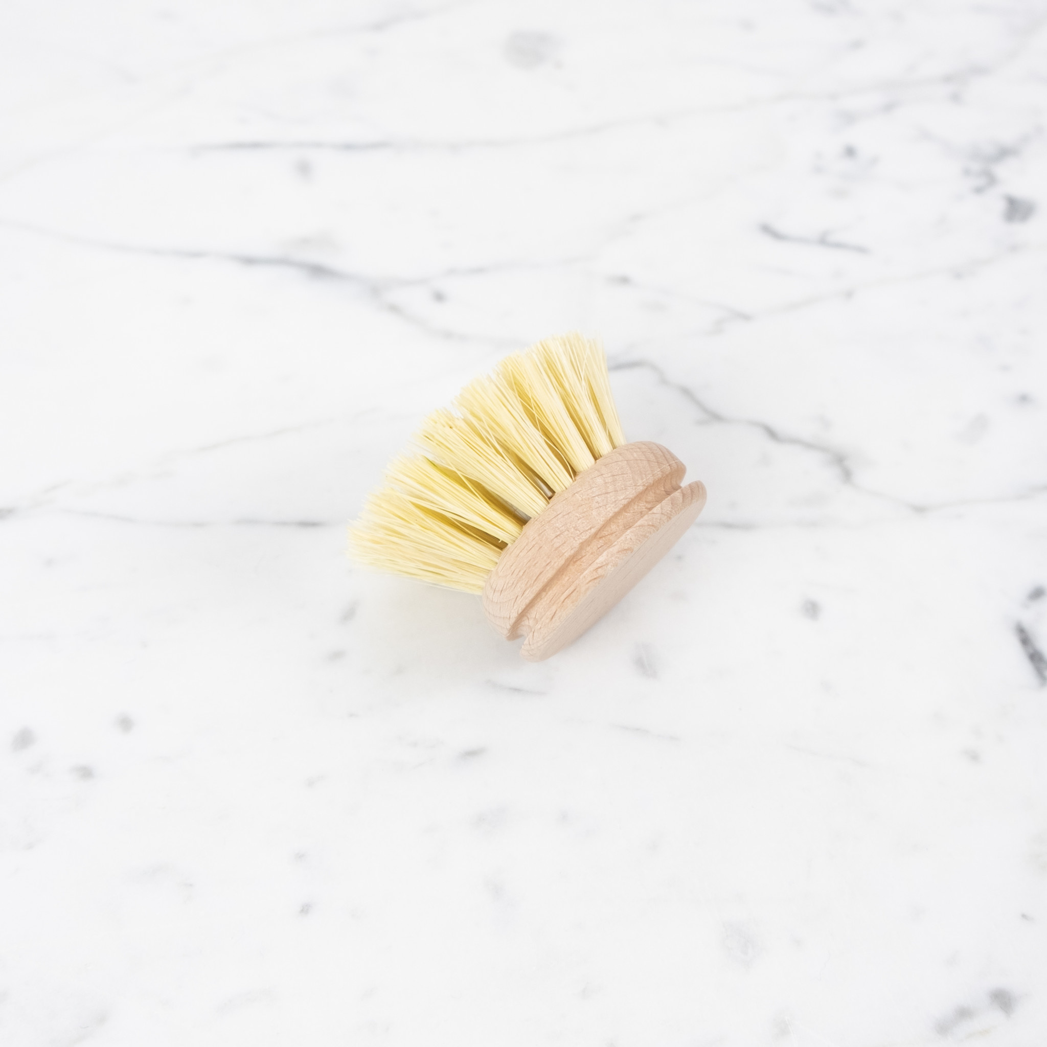 Iris Hantverk Round Replacement Head for Swedish Everyday Dish Brush - Stiff Tampico Bristles