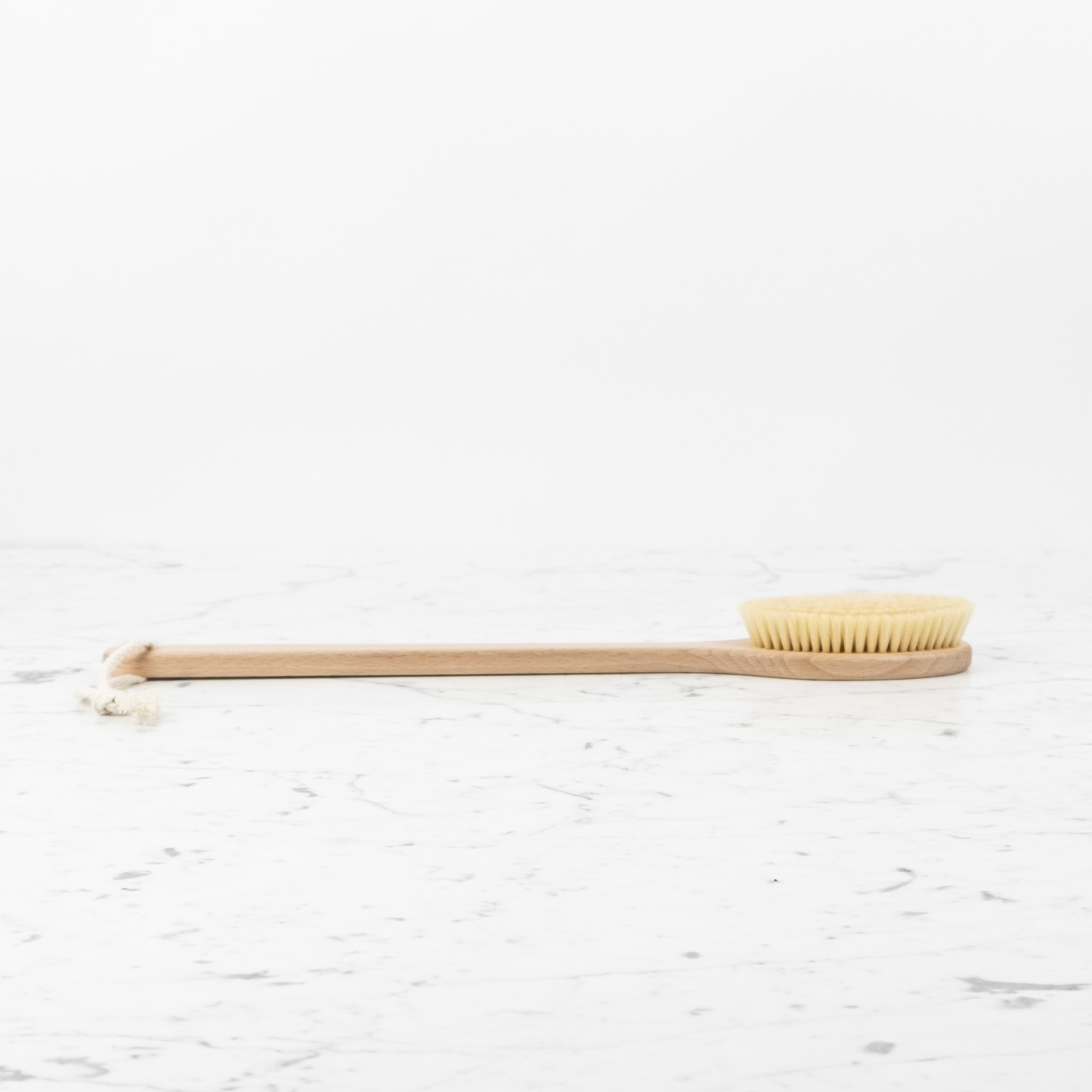 Beechwood Long Handle Bath Brush Oval With Handle - 20"