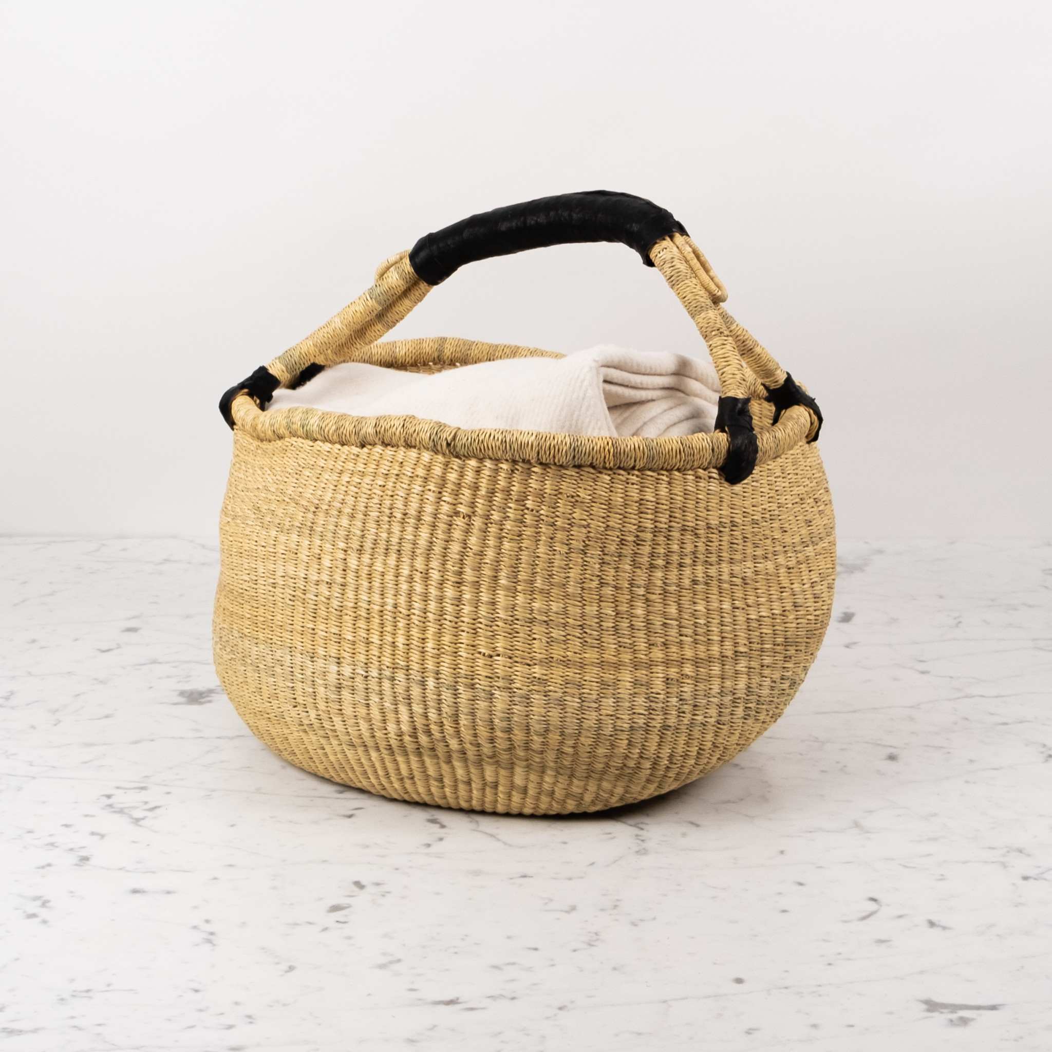 Bolga Baskets Natural Grass Bolga Shopper Basket with Handle - 15" x 18"