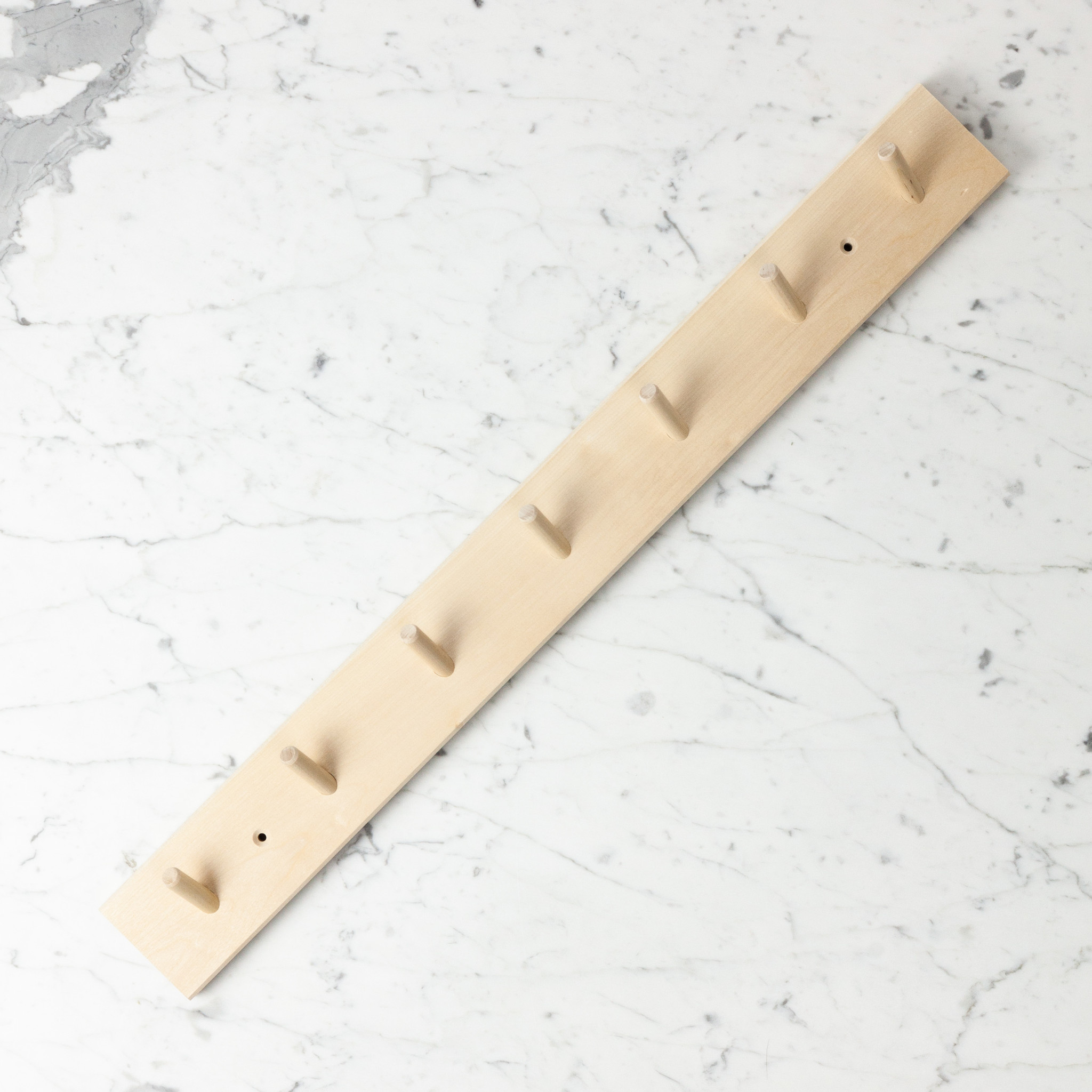 Iris Hantverk Swedish Birch Peg Rack with 7 Pegs - 26"