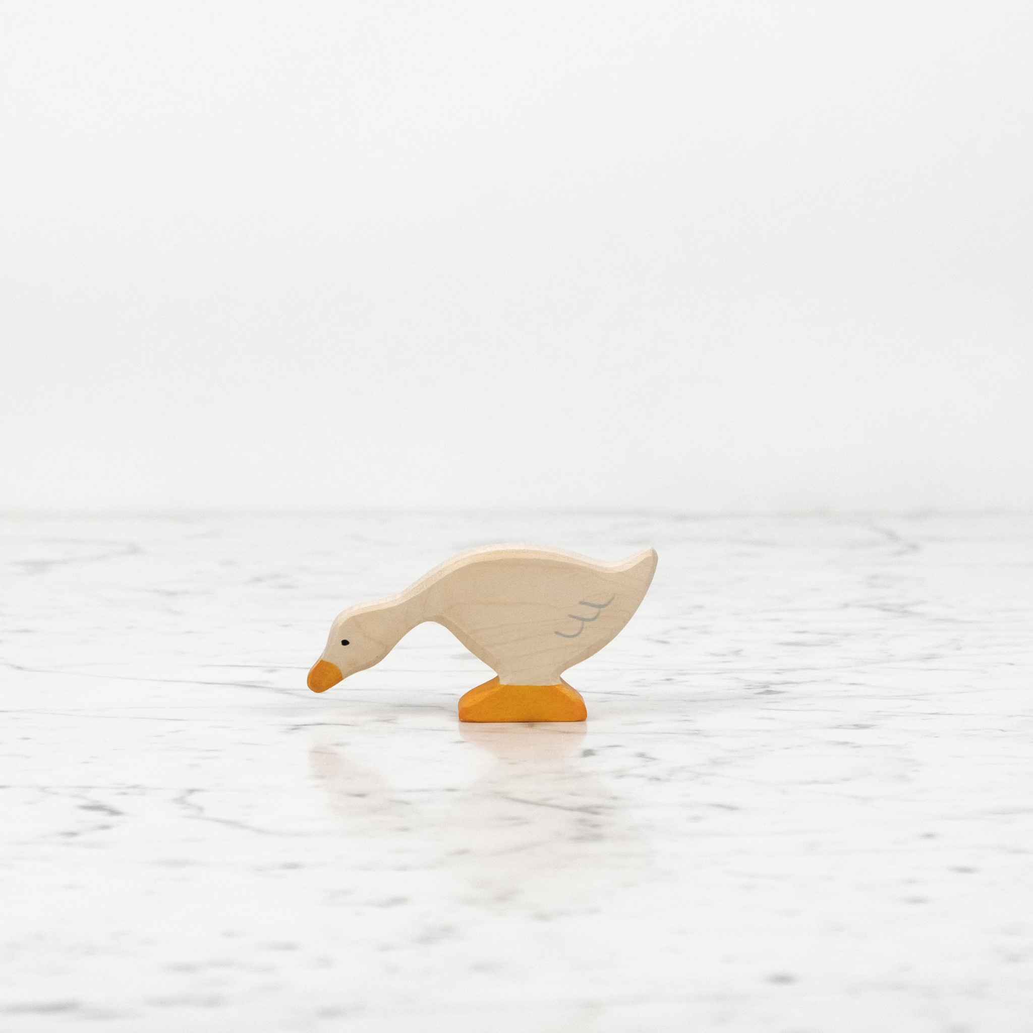 Holztiger Wooden Goose Eating