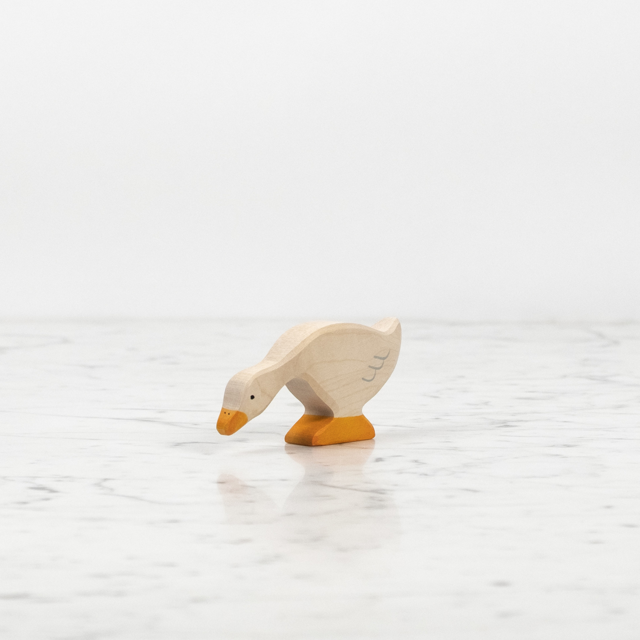 Holztiger Wooden Goose Eating