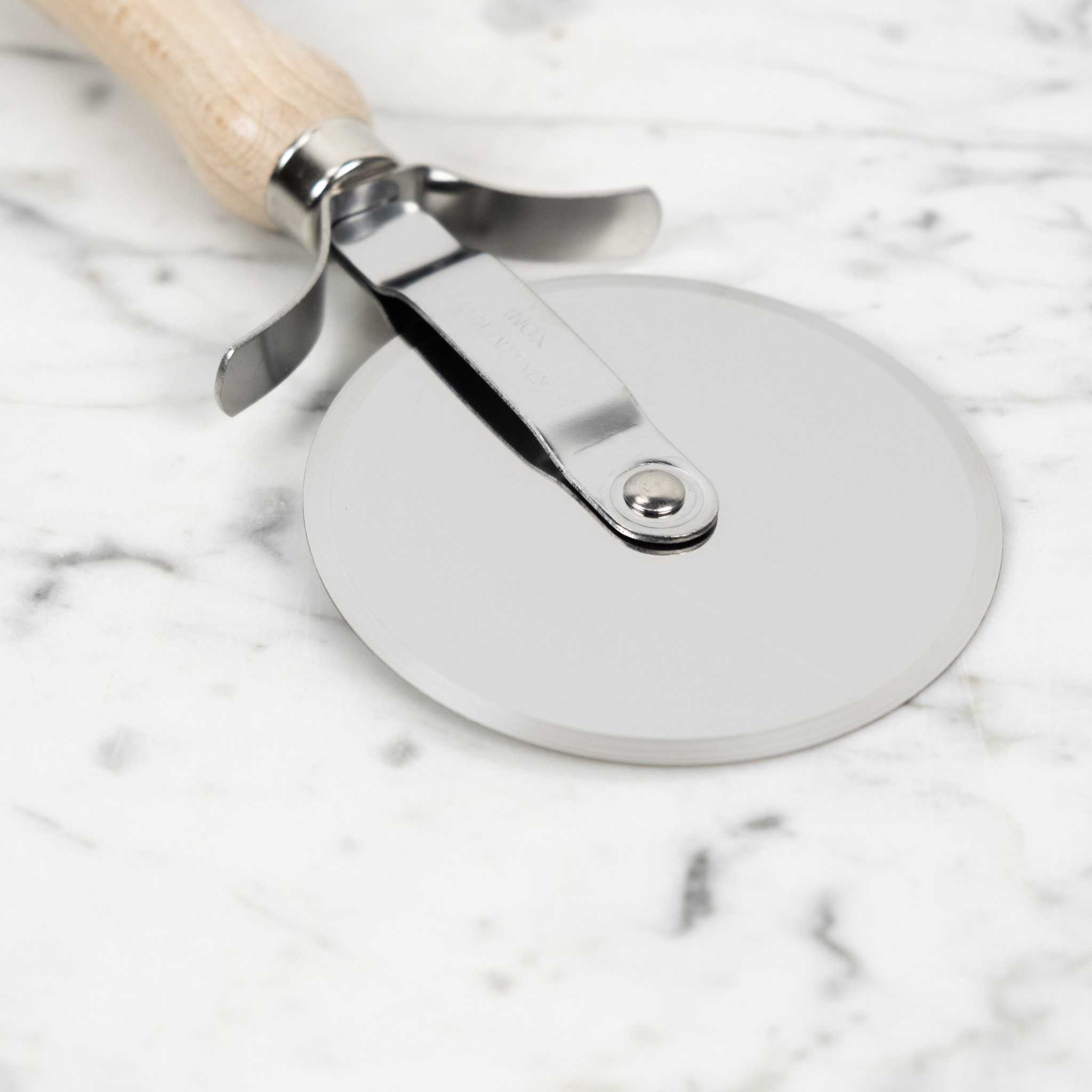 Italian Beechwood Pizza Slicer