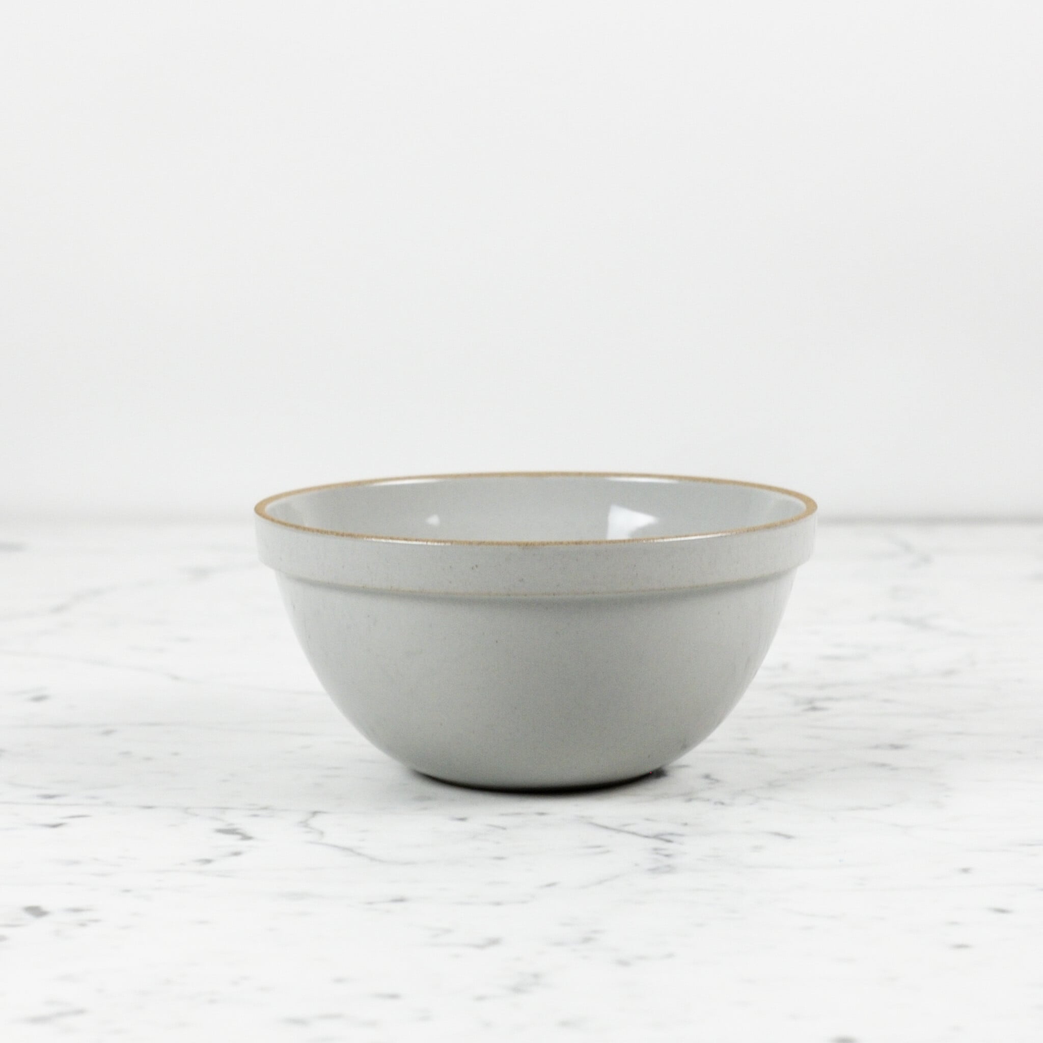 Hasami Hasami Porcelain Sloped Bowl - Grey - 7.3/8" x 3.1/2" HPM047