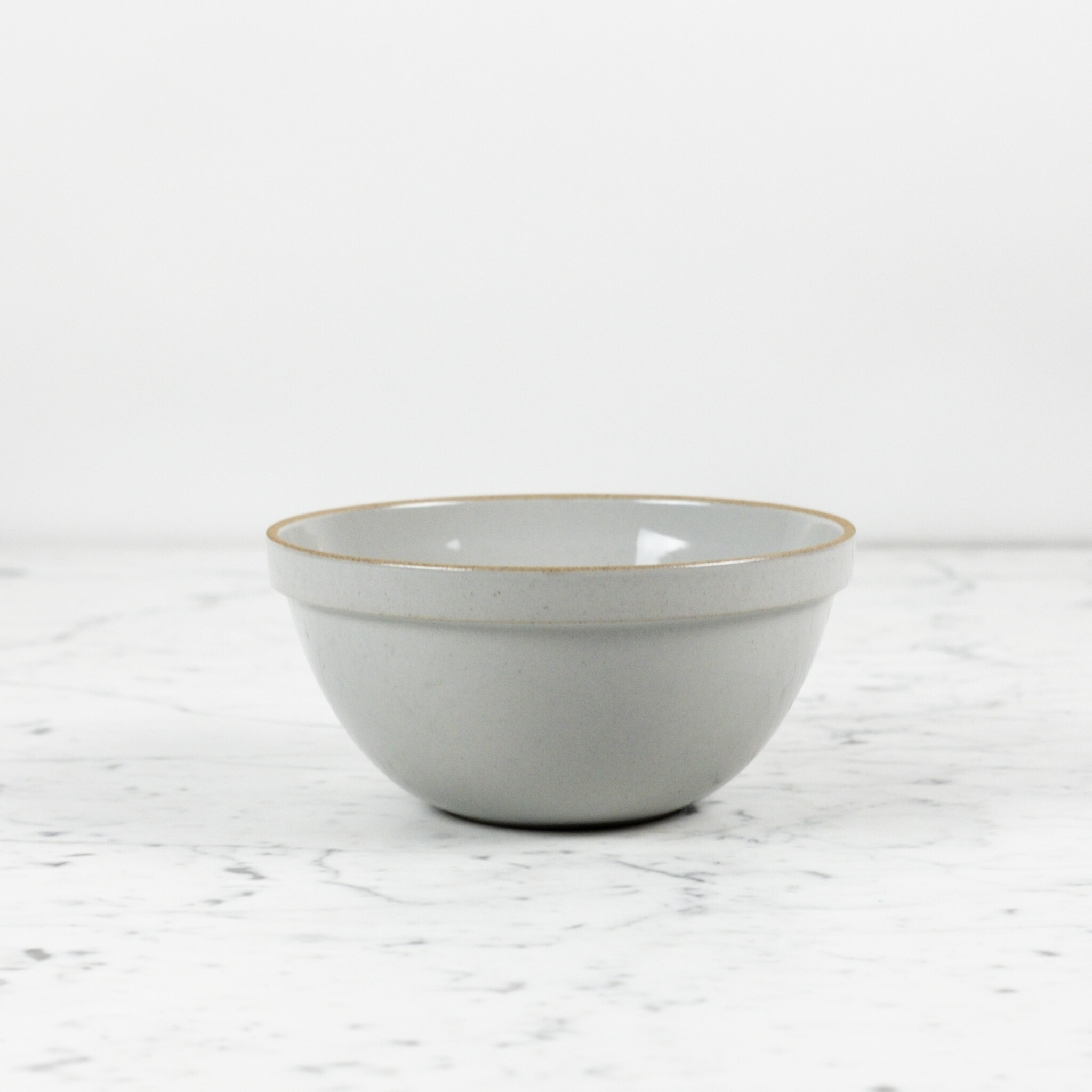 Hasami Porcelain Sloped Bowl - Medium - Gloss Grey - 7.5 x 3.5"