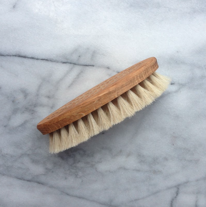 Iris Hantverk Swedish Handleless Oval Bath and Dry Body Brush - Soft Horsehair