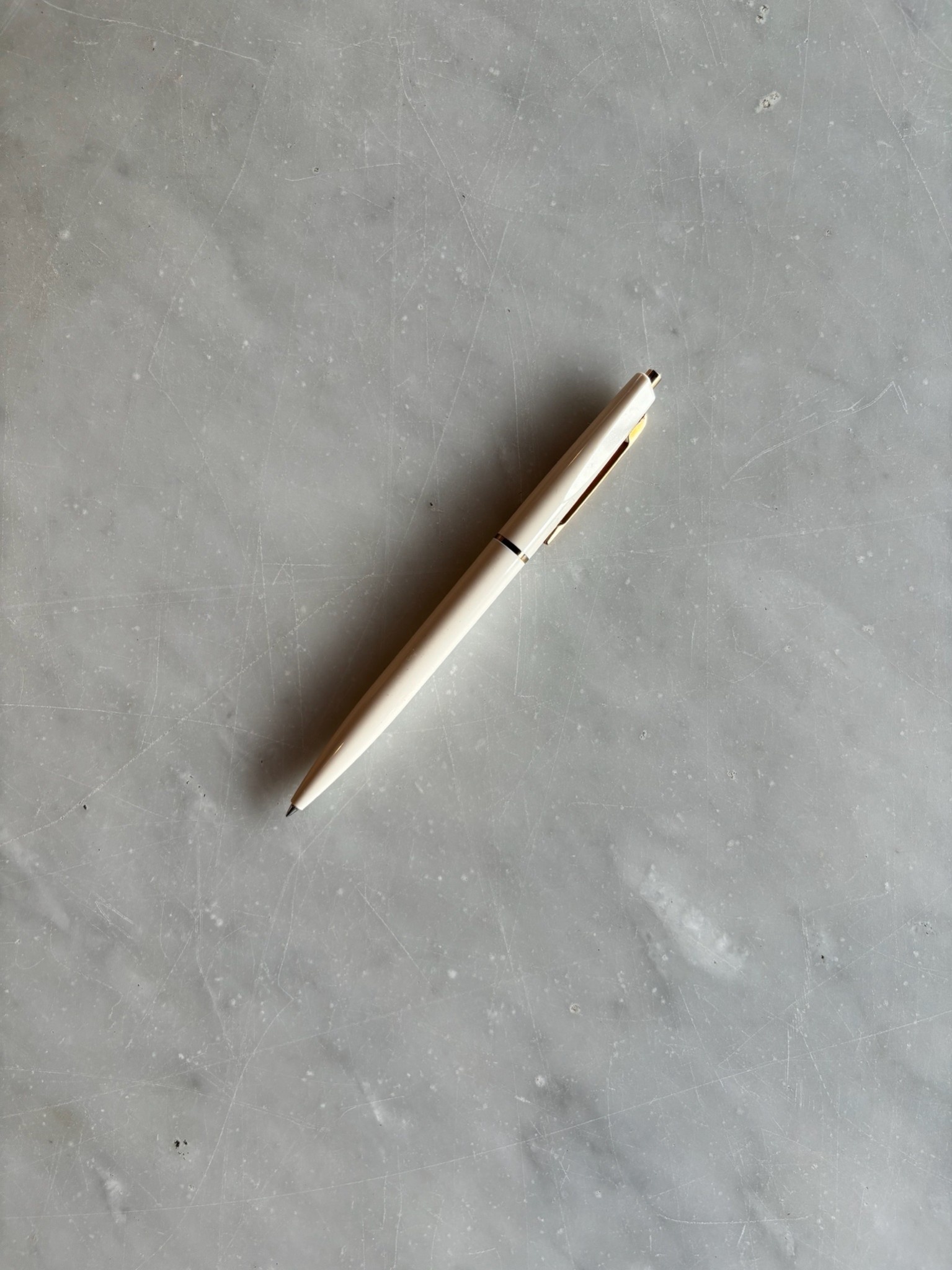 Anterique Oil-Based Ballpoint Pen - Ecru Cream
