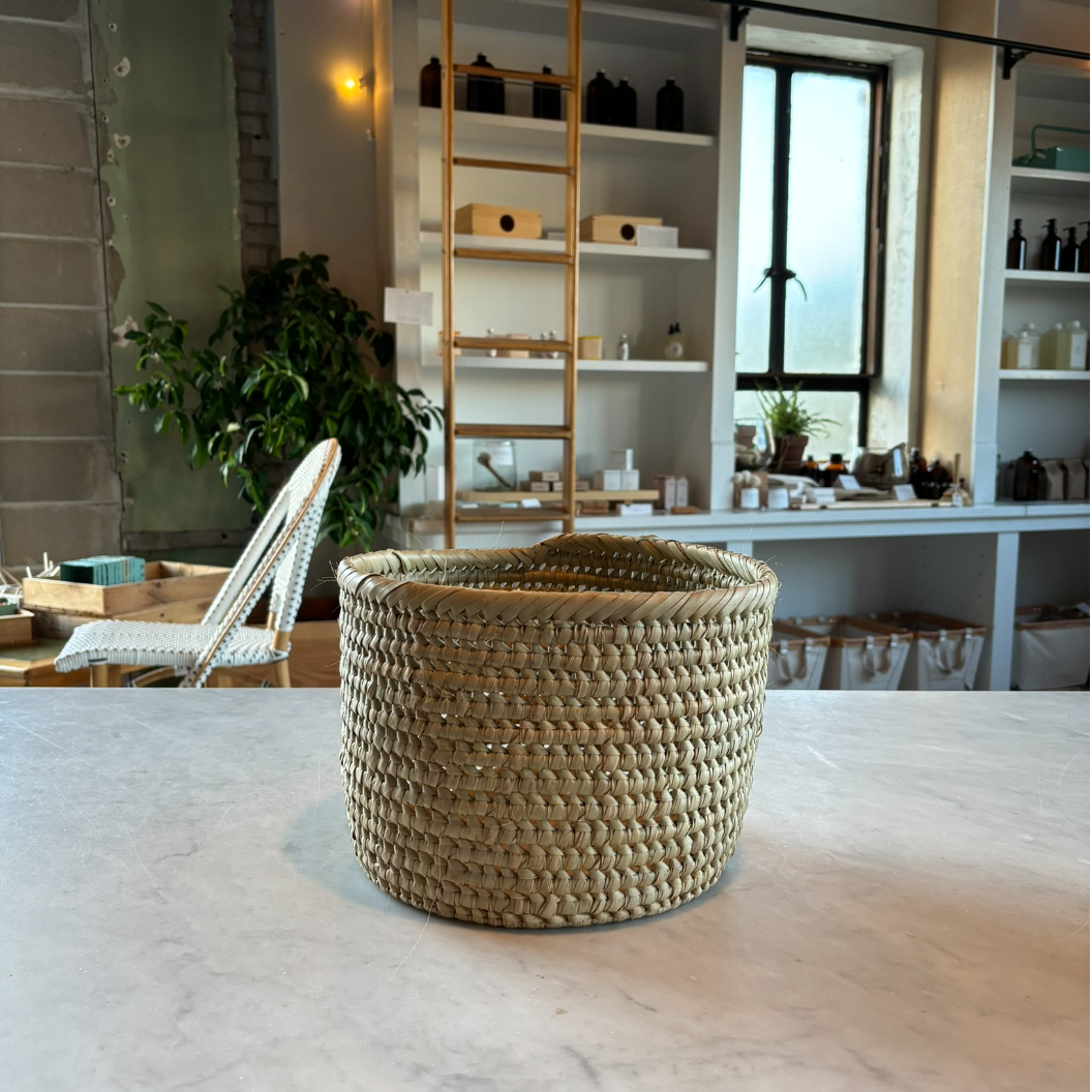 Palm Leaf Simple Round Storage Basket Bin - 10" Large