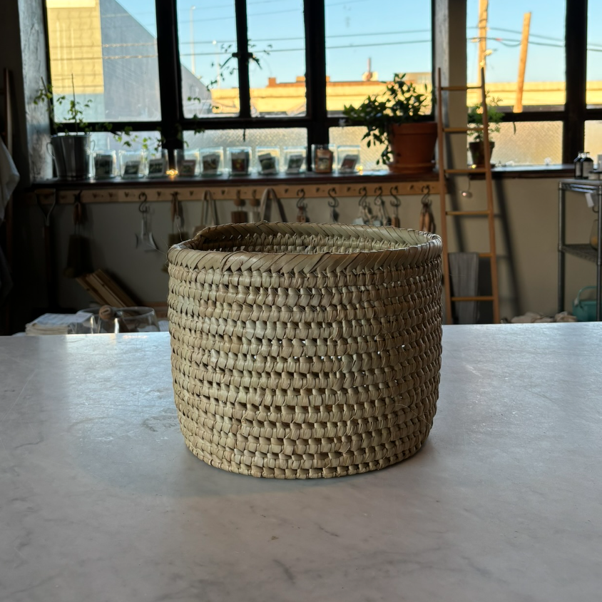 Palm Leaf Simple Round Storage Basket Bin - 10" Large