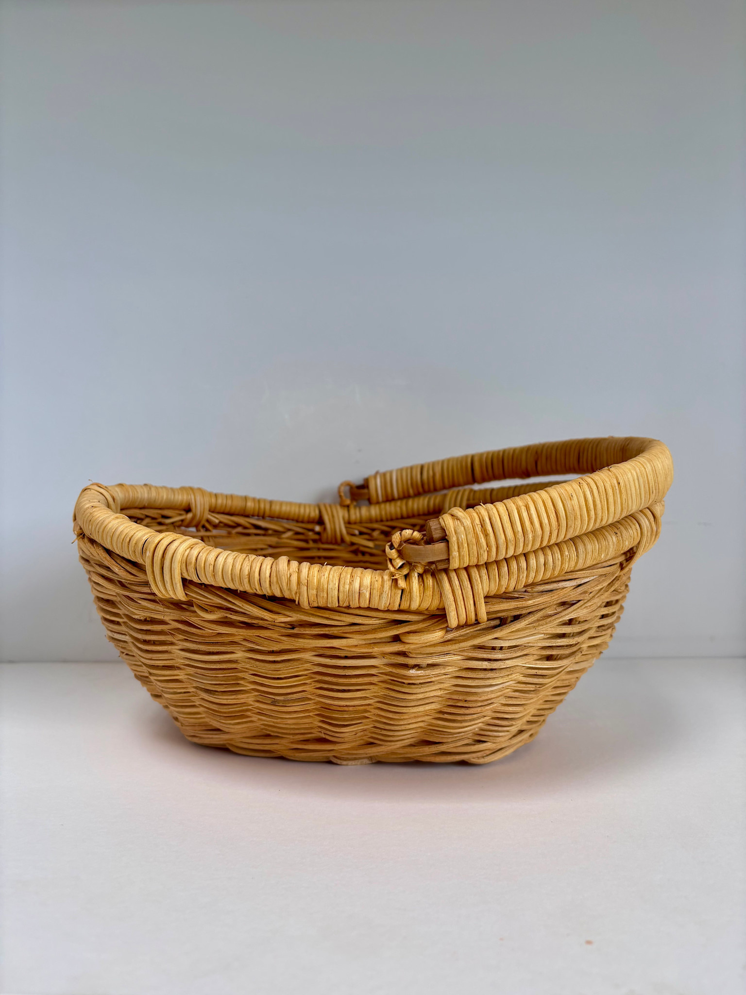 Natural Artisan Home Small Rattan Basket with Foldable Handle