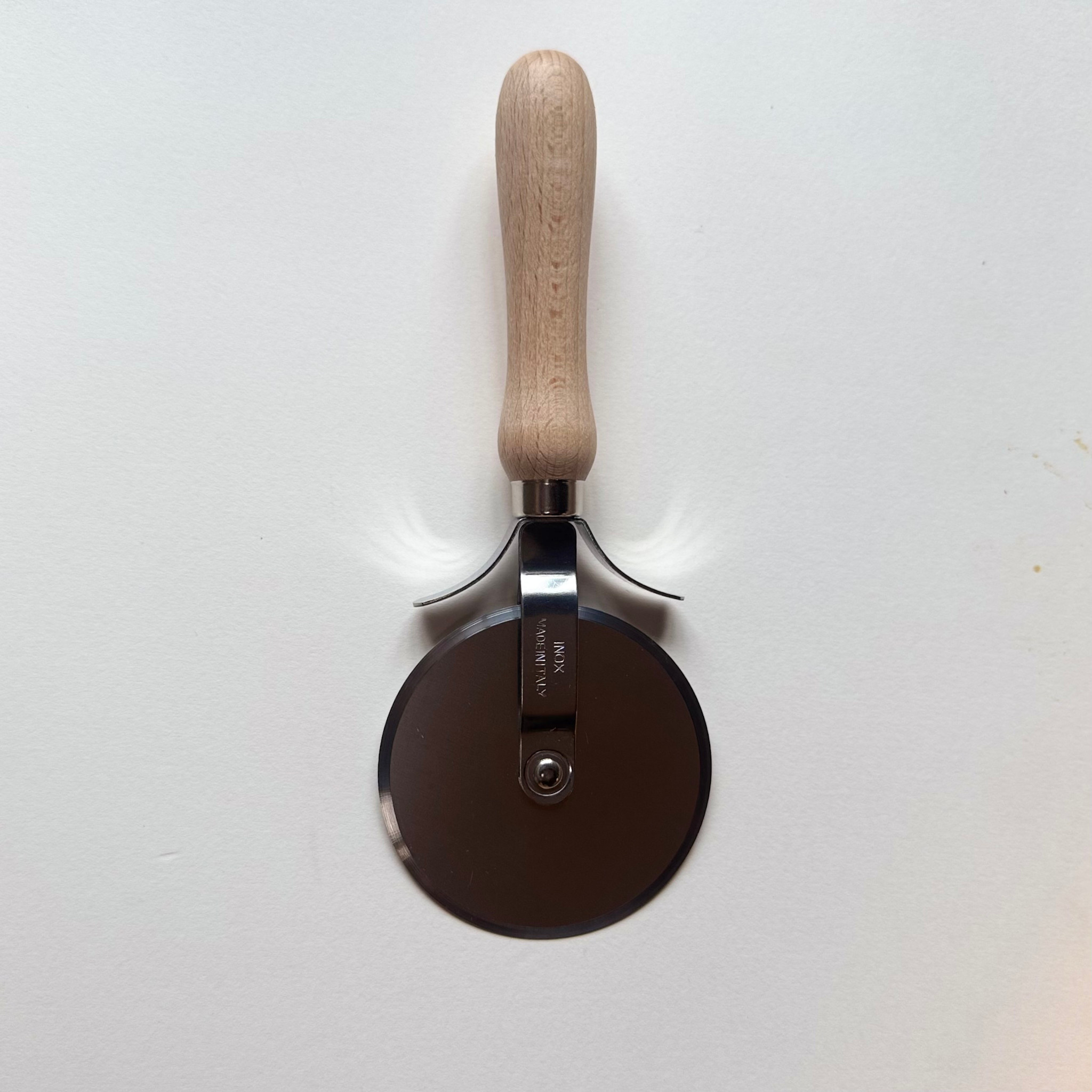 Italian Beechwood Pizza Slicer