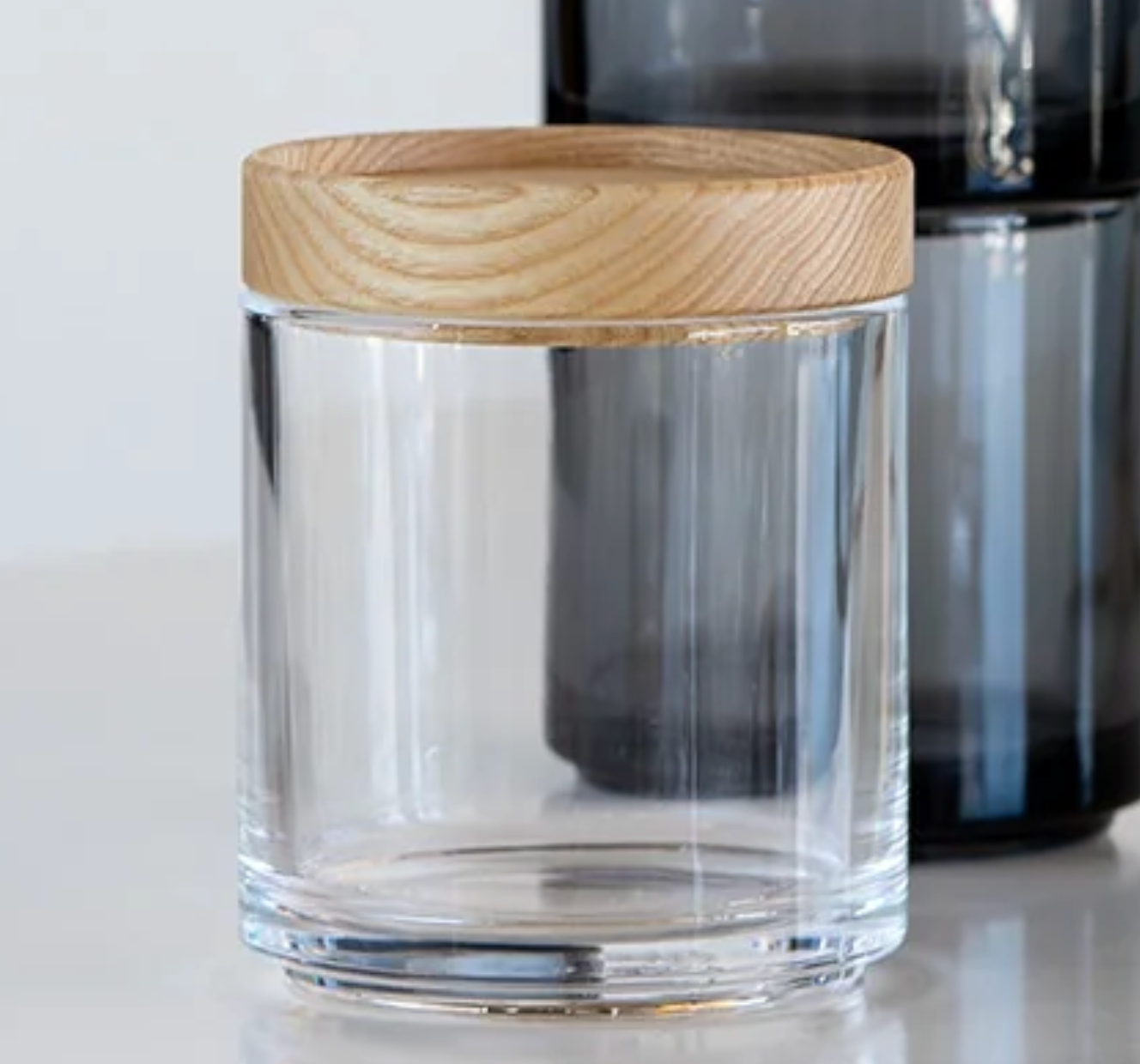 Hasami Hasami Clear Glass with Ash Wood Round Tray with Tight Seal - 3.3/8"' x 1.1/4''