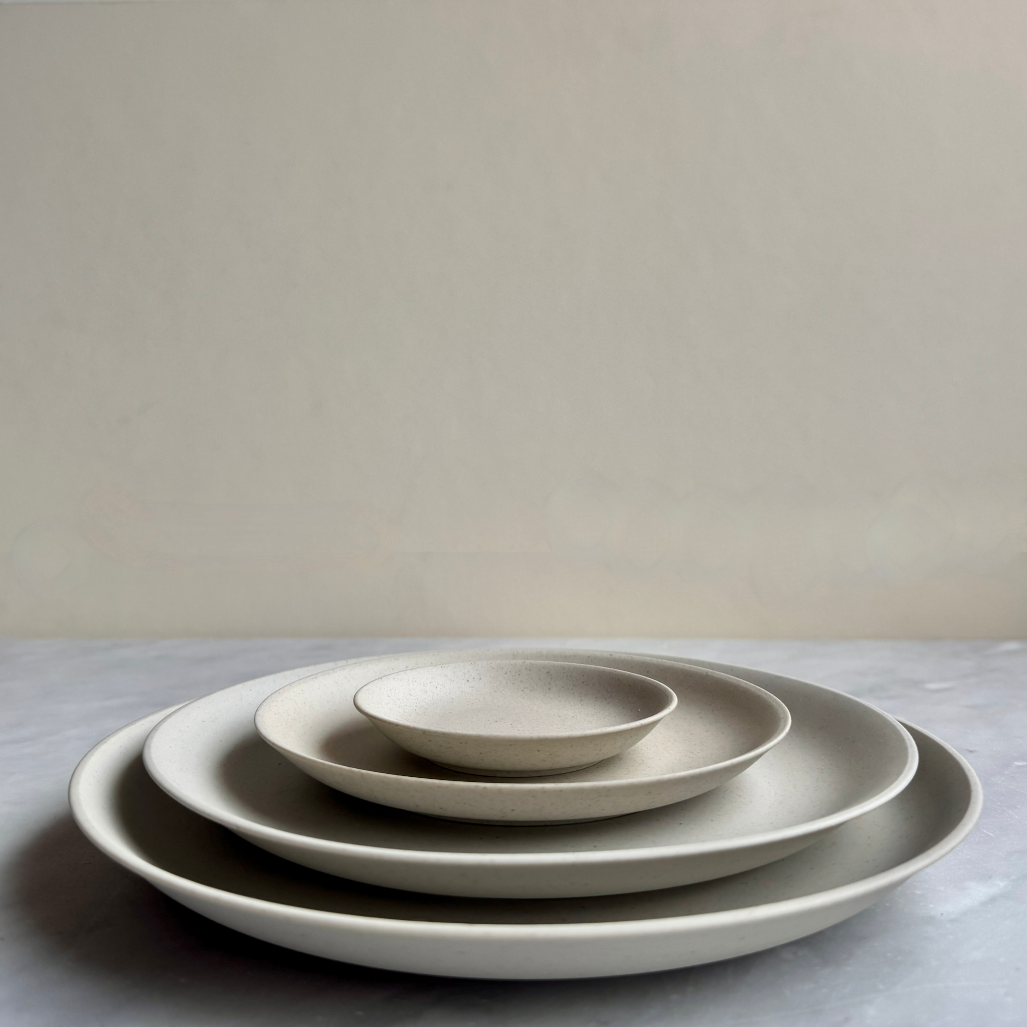 Alongu Alongu Plate 9.75" Matte White