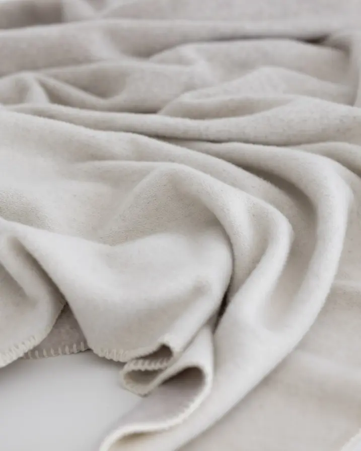 Cashmere + Merino Wool Blanket - Beige Single-  79" x 55"