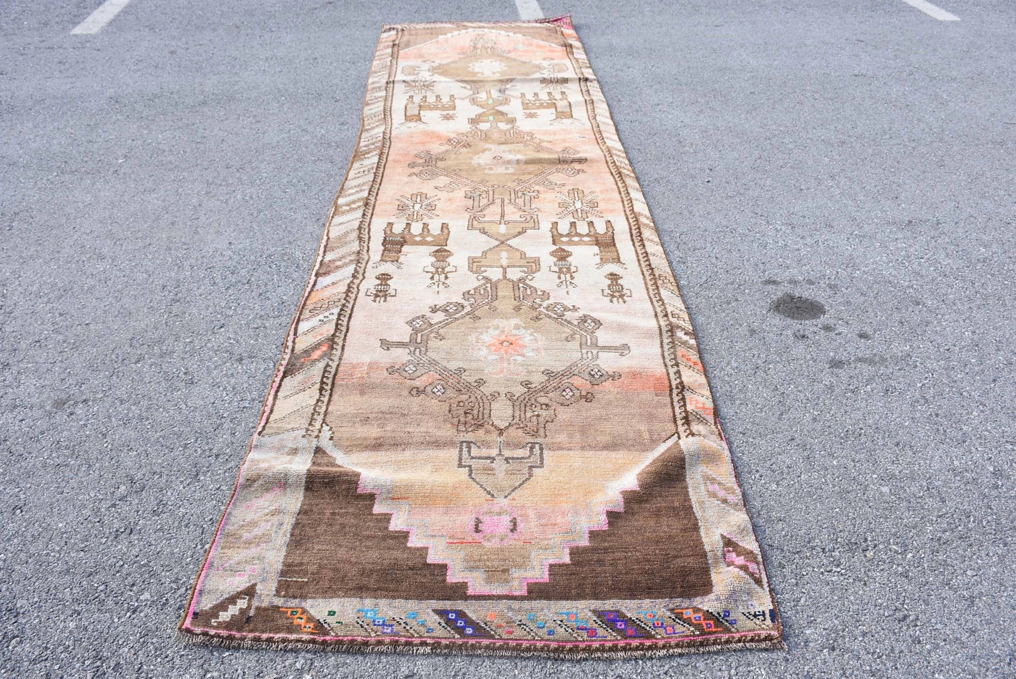 VINTAGE RUGS Vintage Oushak Deer Motif Brown, Pink and Beige Runner Rug - 3.7 x 13.1