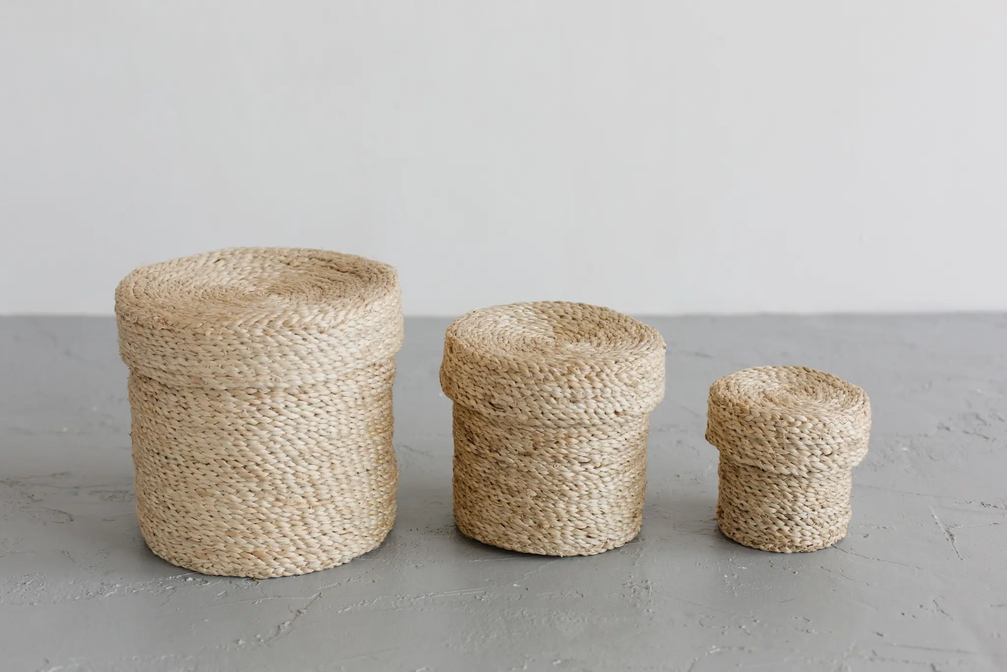 Trio of Small Round Jute Tray Baskets with Lids 5" to 9" D