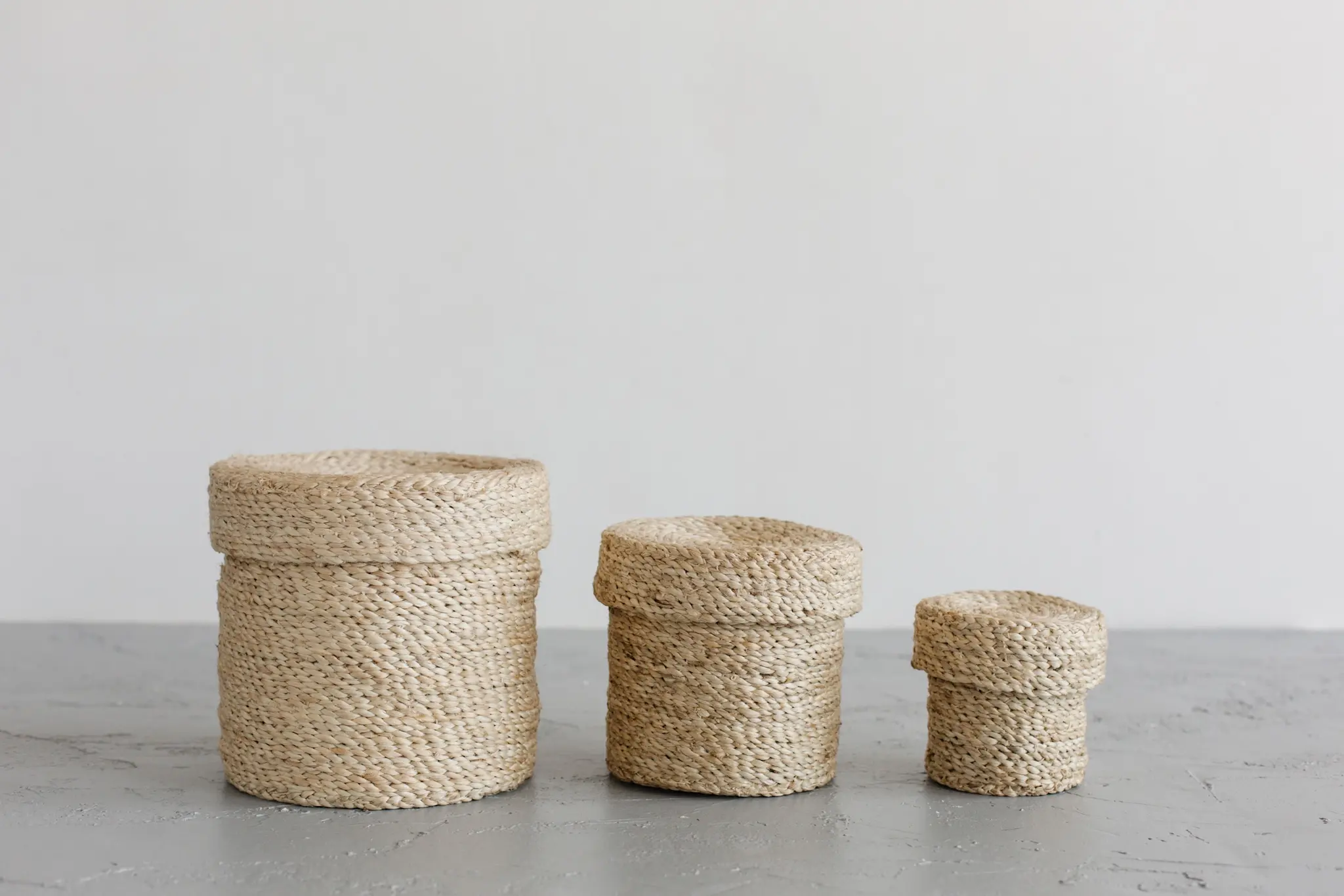 Trio of Small Round Jute Tray Baskets with Lids 5" to 9" D