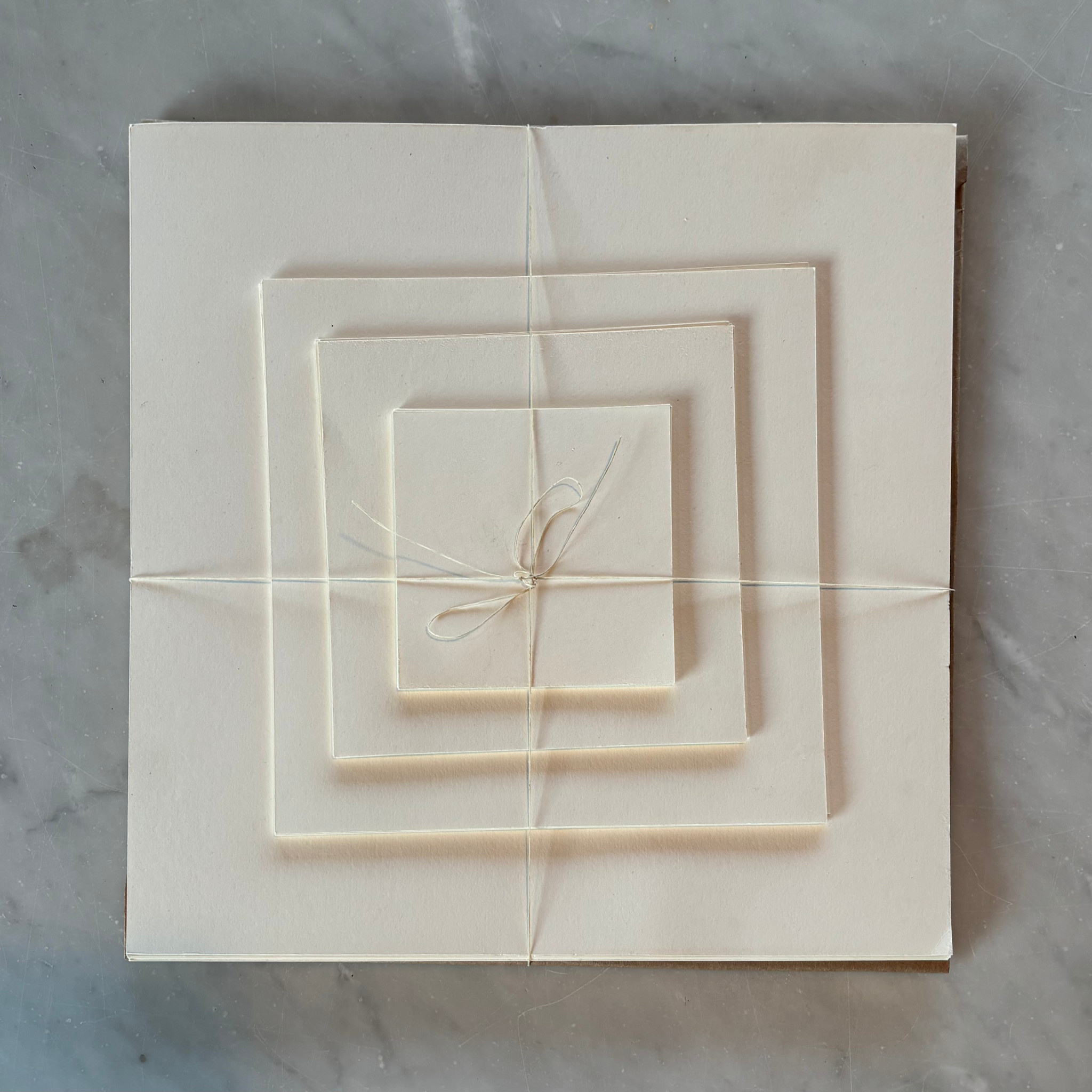 Pack of  Mandala Paper White - 100 sheets - 170 g - 4"x4"