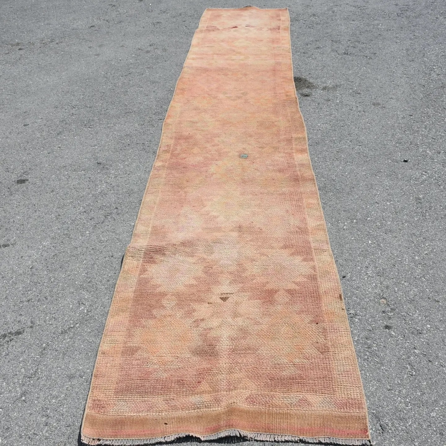 VINTAGE RUGS Vintage Faded Orange Geometric Handmade Runner Rug - 2.6 x 13.3