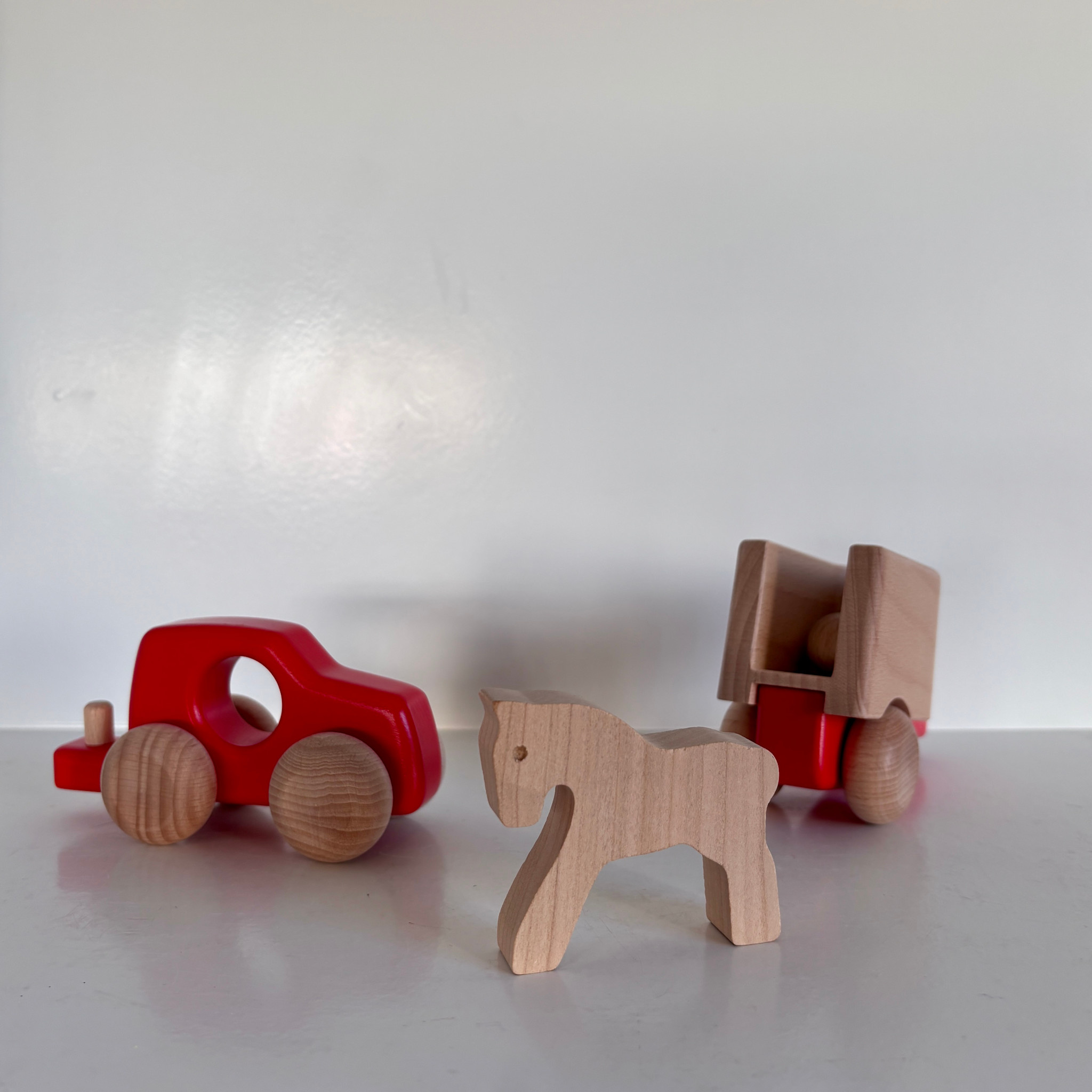 Red Truck & Detachable Trailer with Wooden Horse
