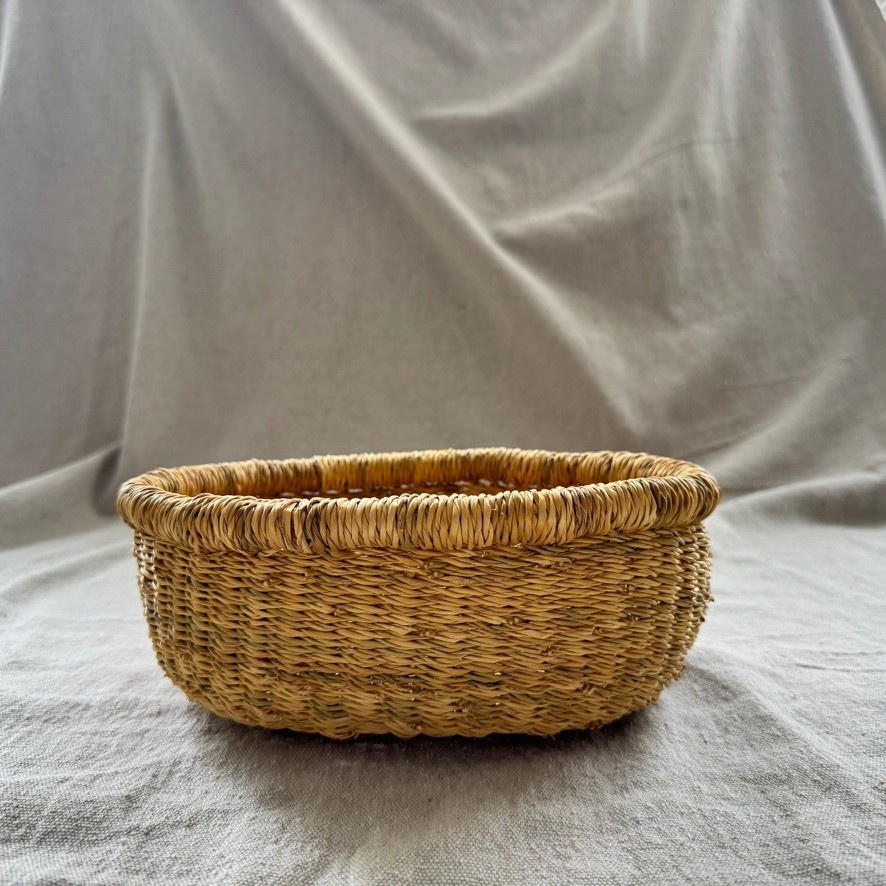 Bolga Baskets Natural Round Grass Bolga Oval Basket Tray - 6x10"