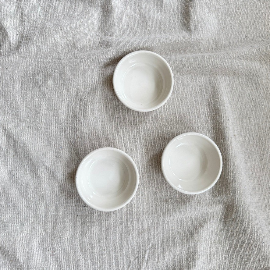 Bad Dogs Studio Bad Dogs Studio Sauce Bowl- White 3"