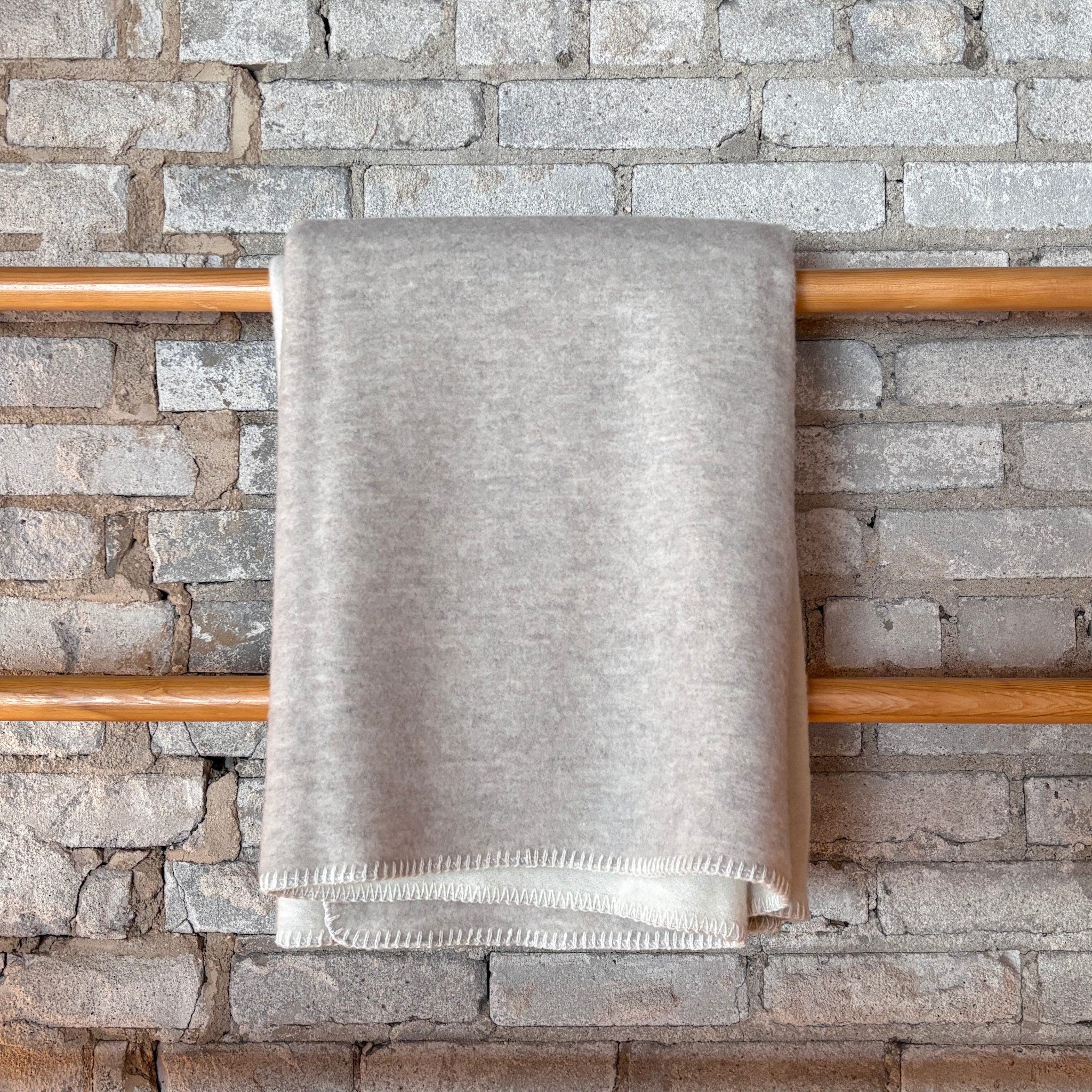 Cashmere + Merino Wool Blanket - Beige Single-  79" x 55"