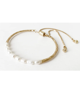 Adj Bracelet w/Pearls & Metal - Gold