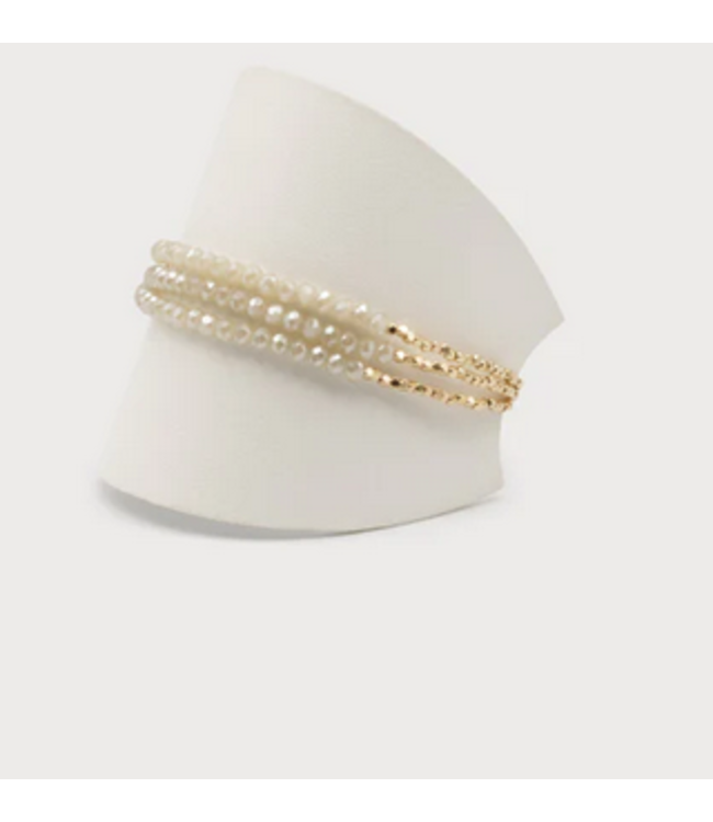 Caracol White/Gold Adjustable Bracelet with Metal & Glass Beads