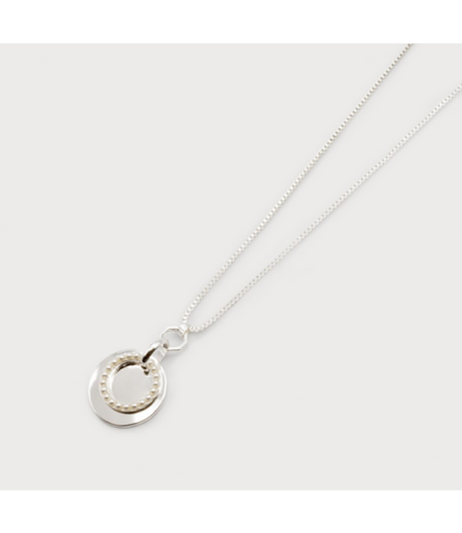Caracol - Dbl Rings & Mini Pearls Pendant Adj Chain - Silver