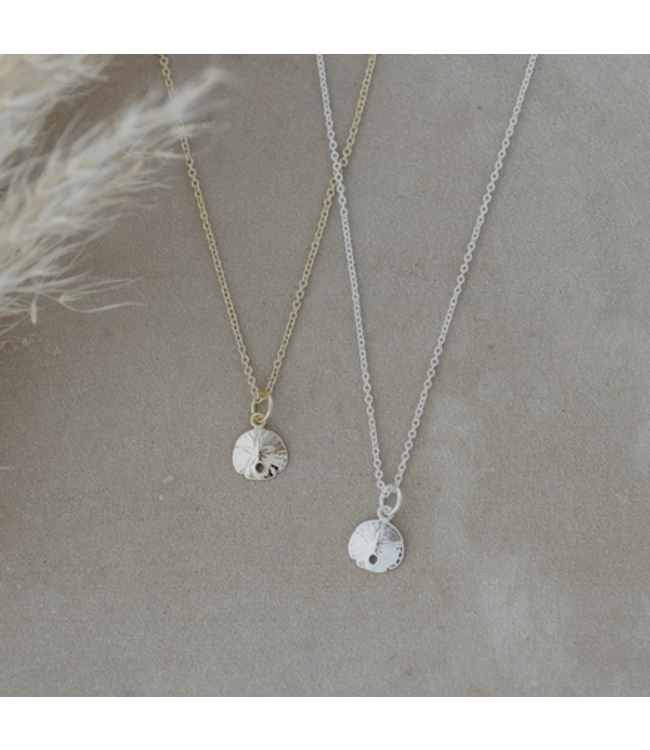 Glee -Maritime Sand dollar necklace- Gold