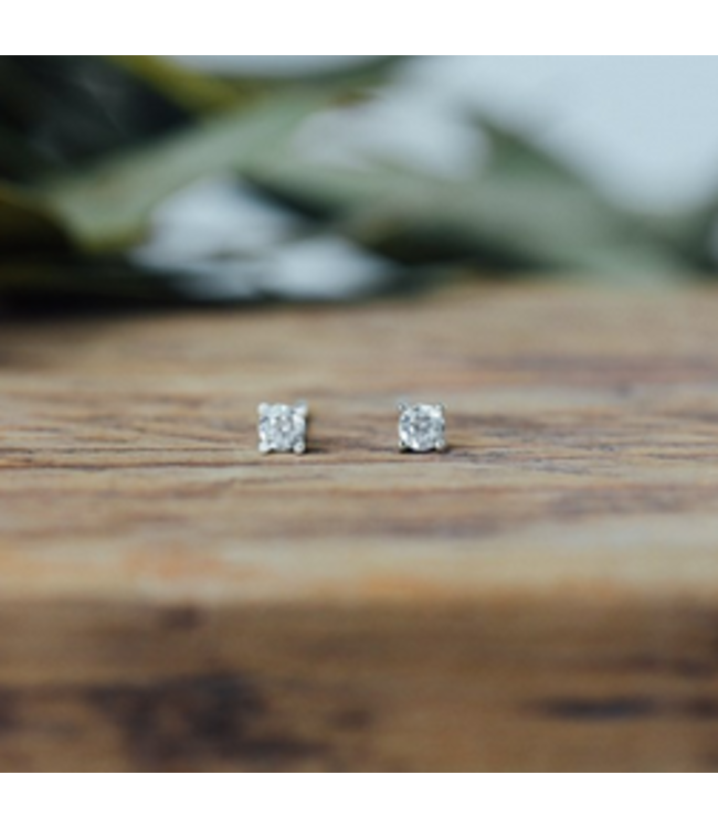 Glee Shimmer stud - Silver