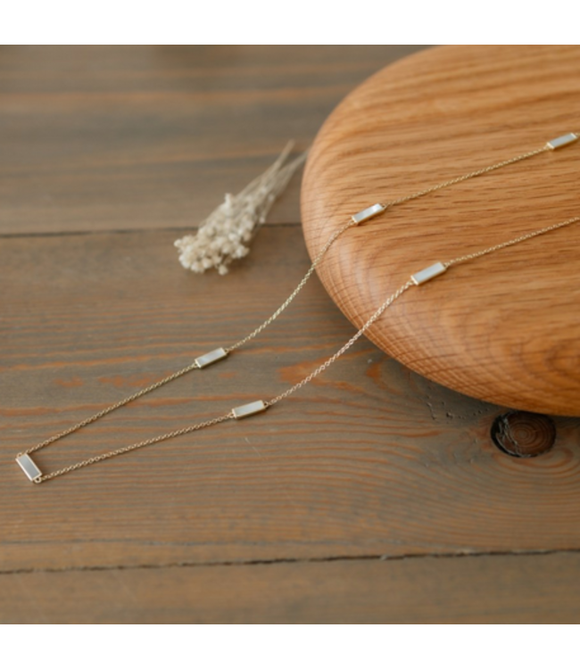 Glee - Harperella Necklace-Gold/Mother of Pearl