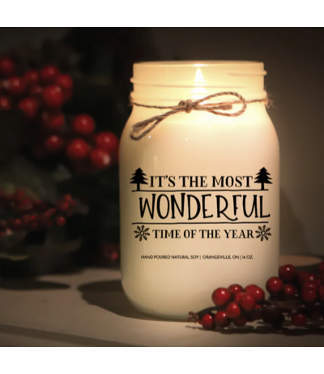 KindMoose Candle Company -16 0z- It's the most wonderful time of the year- Mistletoe