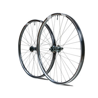 We Are One Ensemble de roues Revolution Union 29" Onyx Vesper We Are One Ensemble de roues Revolution Union 29" Onyx Vesper