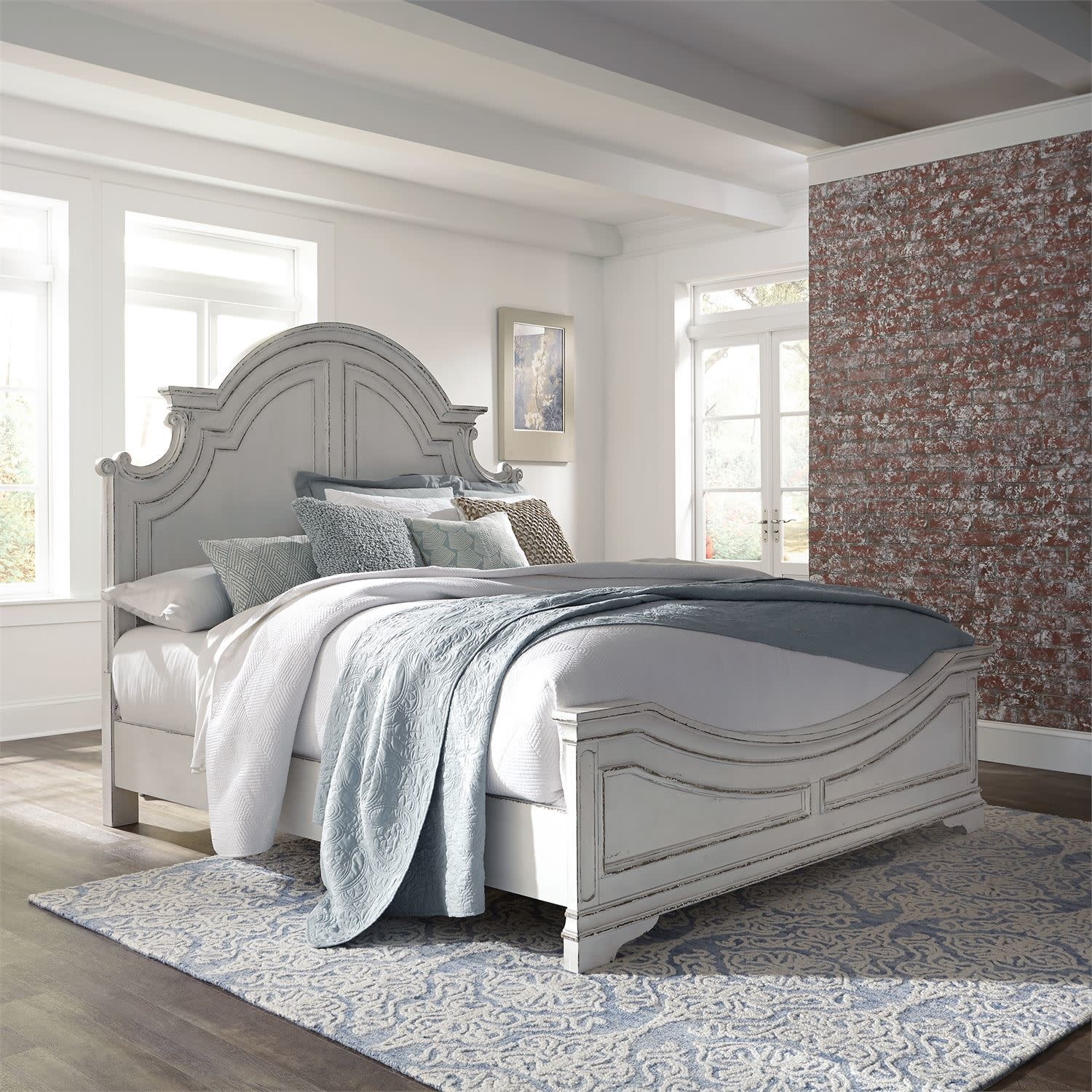 Magnolia manor panel bed on sale by liberty furniture