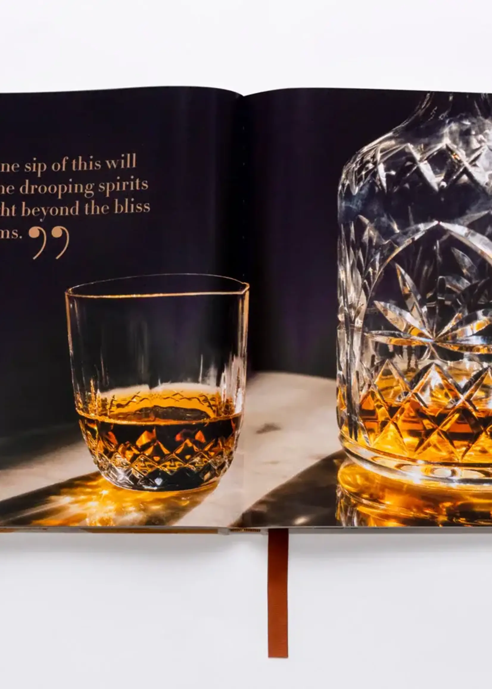 ASSOULINE The Impossible Collection of Whiskey