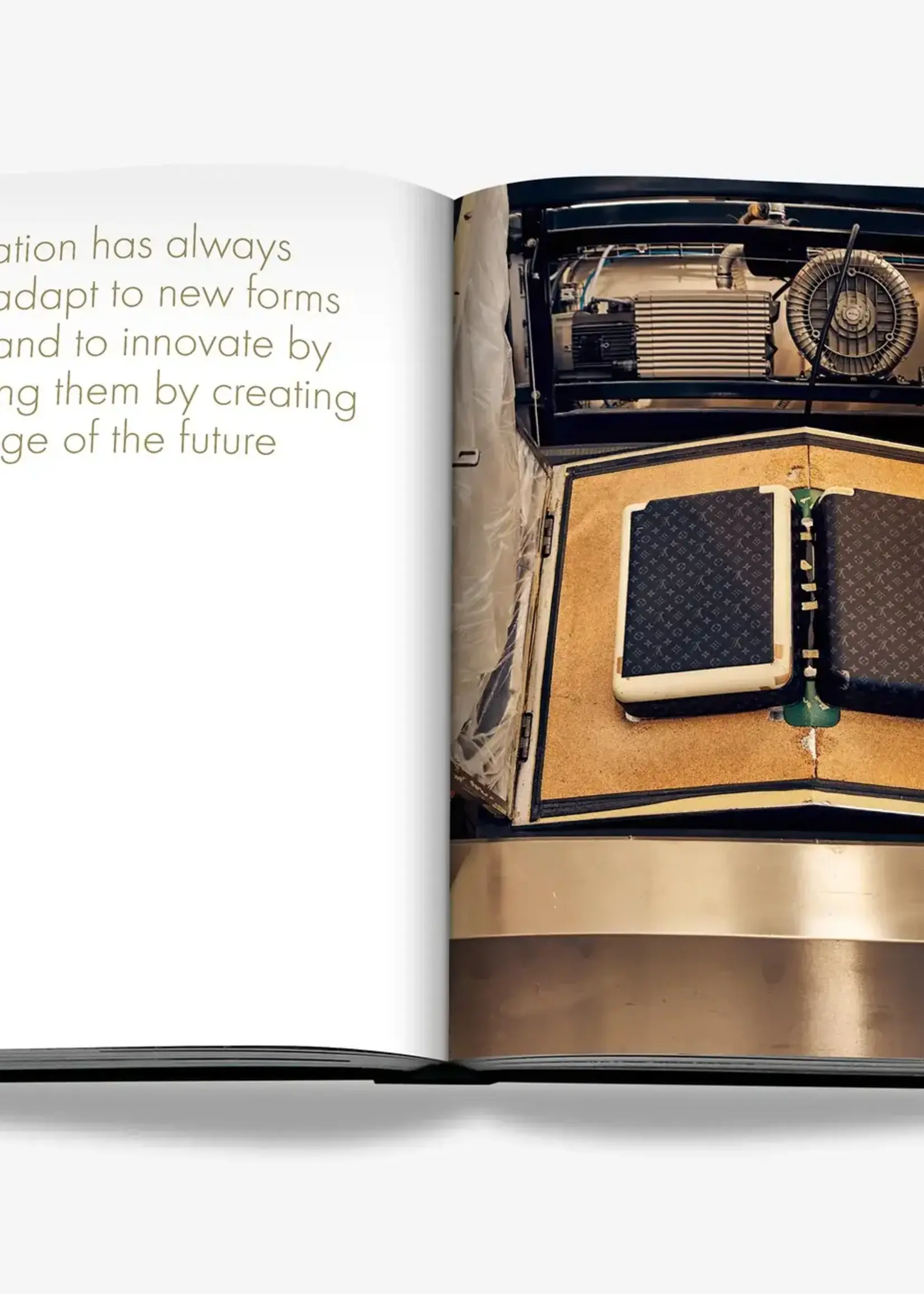 ASSOULINE Louis Vuitton Manufactures