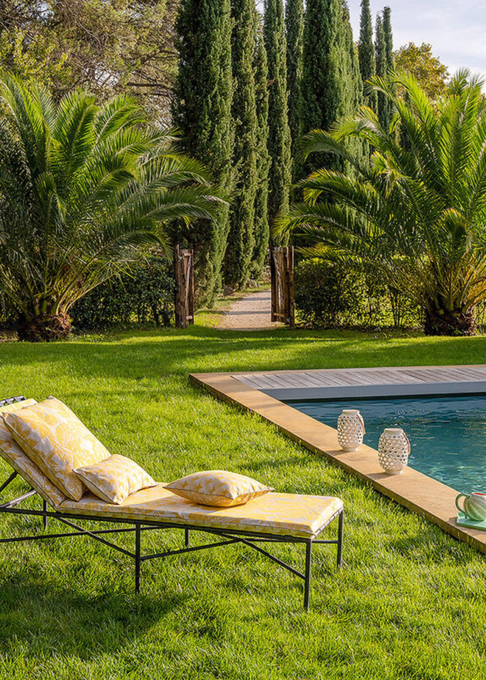 Le Jacquard Francais Soleil Yellow Sun Lounger