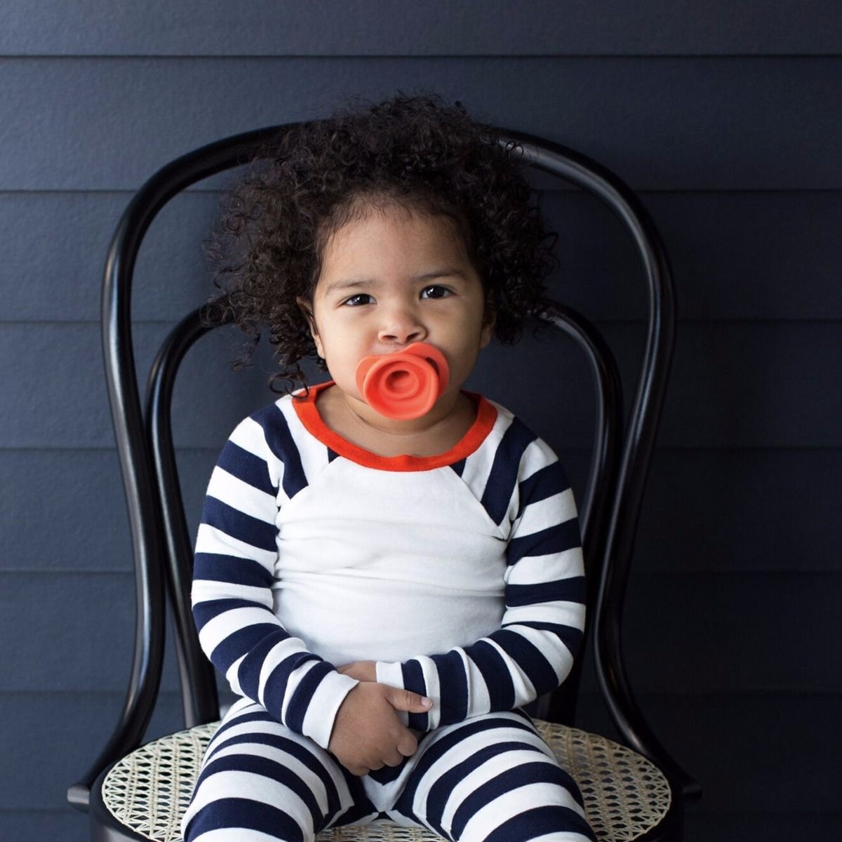 Please give me a pacifier. Please give me a pacifier. Манга пожалуйста подайте мне соску. Песня про пустышку. Please give me a pacifier.