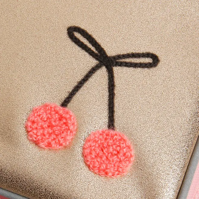 New Bobbie - Raffia Cherry
