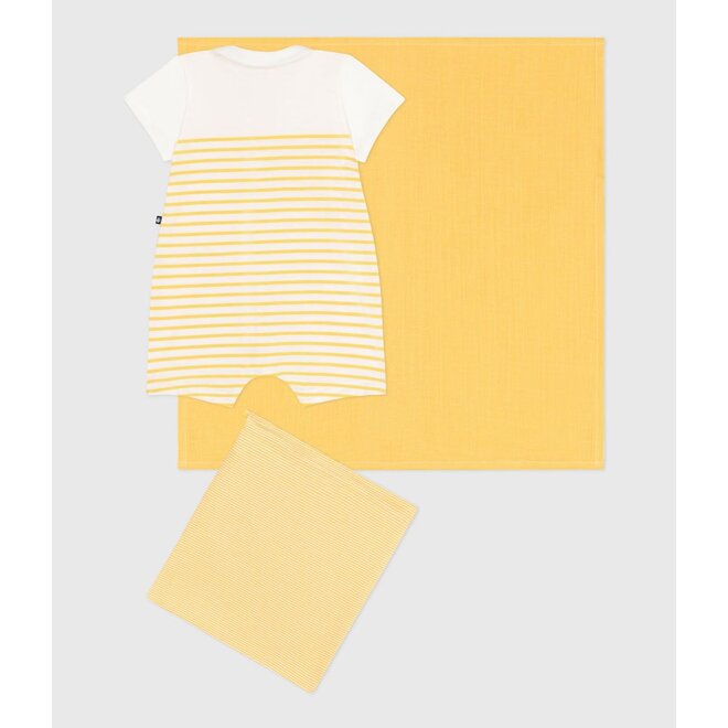Two-piece newborn baby set with a short jumpsuit and a muslin