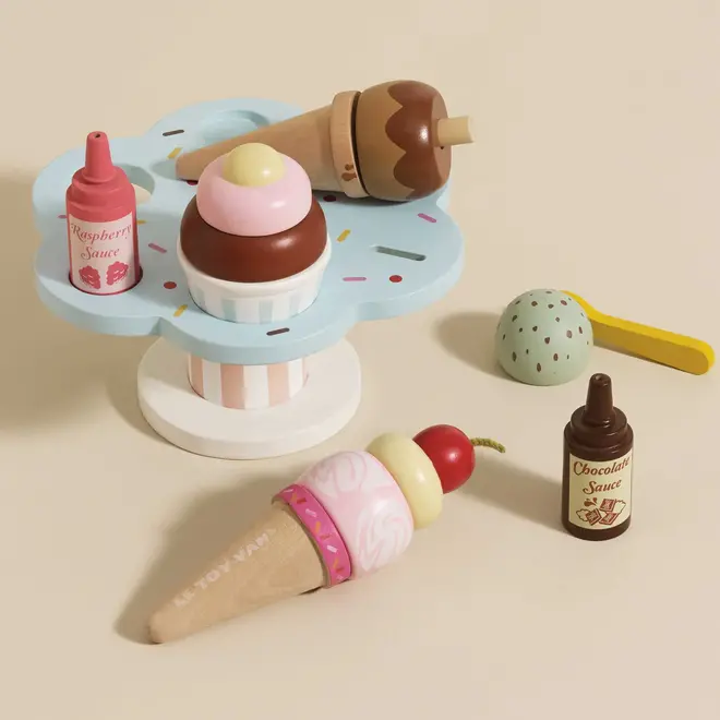 ROLEPLAY - ICE CREAM STAND & TOPPINGS