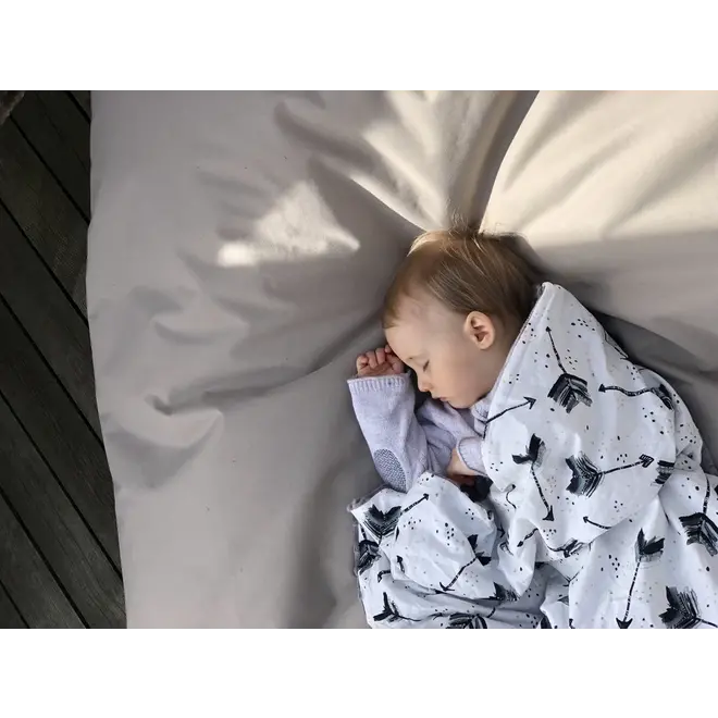 TODDLER LIGHT BLANKET - BOHO ROYAL ARROWS - GREY