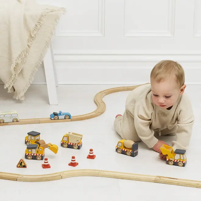 Construction Toy Cars, Trucks & Diggers - Le Toy Van