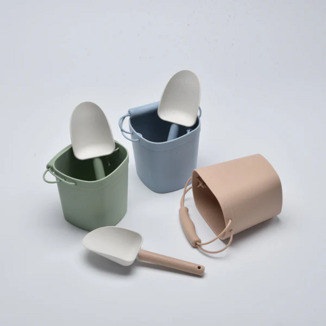 noüka Silicone Bucket & Shovel - Lily Blue