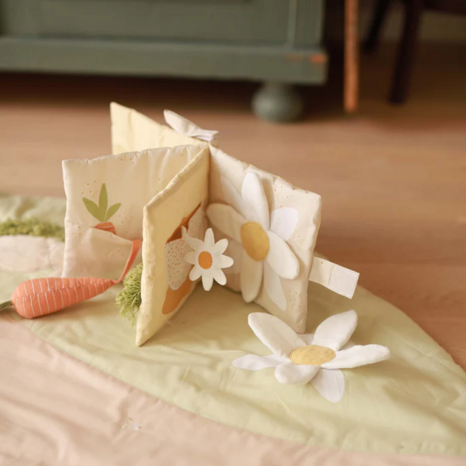 Avery Row - Fabric Book - Wild Chamomile