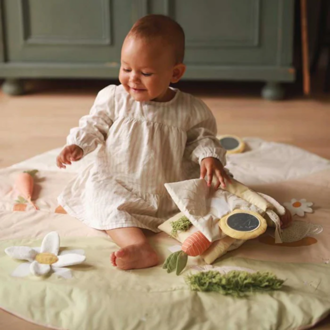 Avery Row - Fabric Book - Wild Chamomile