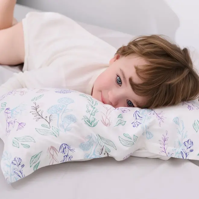 Pillow Case Breezy Blooms