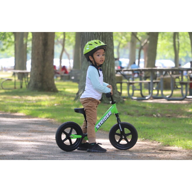 Strider 12 sport balance bike - green